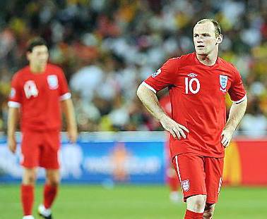 Rooney: Injured