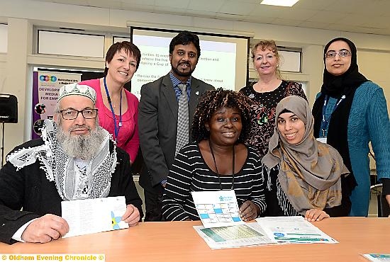 Dementia Friends Awareness session at the Honeywell Centre, Hathershaw. Back l-r, Gaynah Butler (Gtr. M/c., Lancs. and South Cumbria Strategic Clinical Network and Senate), Mohammed Sawar (ceo MAMC), Sue Neilson (dementia co-ordinator NHS Oldham CCG), Tahmena Khan (Housing 21 outreach support worker). Front l-r, Asghar Ali, Josephine Igho (Alzheimer's Society), Sultana Begum (Housing 21 outreach support worker).