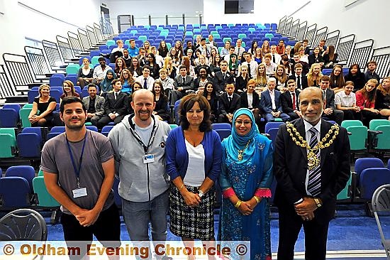 Dragons Stuart Murray (Voluntary Action Oldham), Chris Lewis (Oldham Integrated Youth Service), Tanvir Hussain (Mayoress) and Cllr Fida Hussain (Mayor).