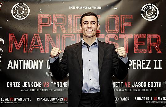 ANTHONY CROLLA GETS READY TO FACE DARLEYS PEREZ BEFORE THE REMATCH FOR PEREZ'S CROWN
