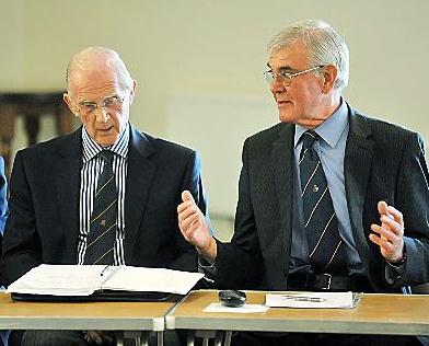 CLL chairman Neville Fletcher (left) and his Saddleworth League counterpart Eddie Bayliss.