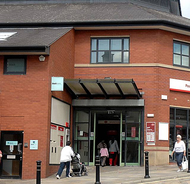 OLDHAM POST OFFICE REVEALS NEW MODERN LOOK..Oldham Post Office has been refurbished to provide a new, improved customer.service area..