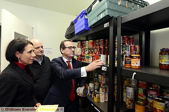 Shadow Secretary of State for Work and Pensions Owen Smith and Debbie Abrahams discuss Universal Credit at Oldham Foodbank. Also pictured is Foodbank’s Andrew Barr