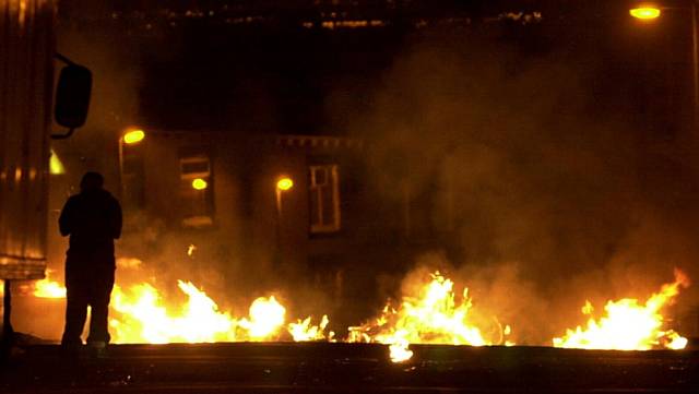 Oldham riots 2001