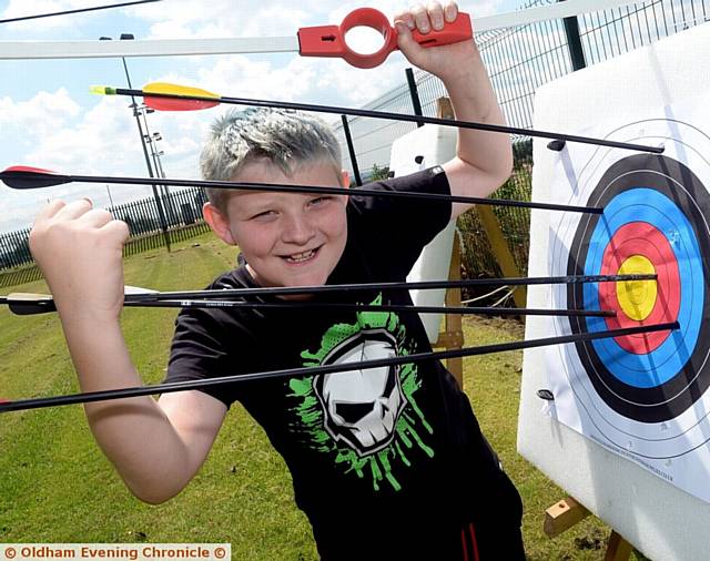 ARCHERY with Dave Dalloway (11) - Hathershaw College Transition Week
