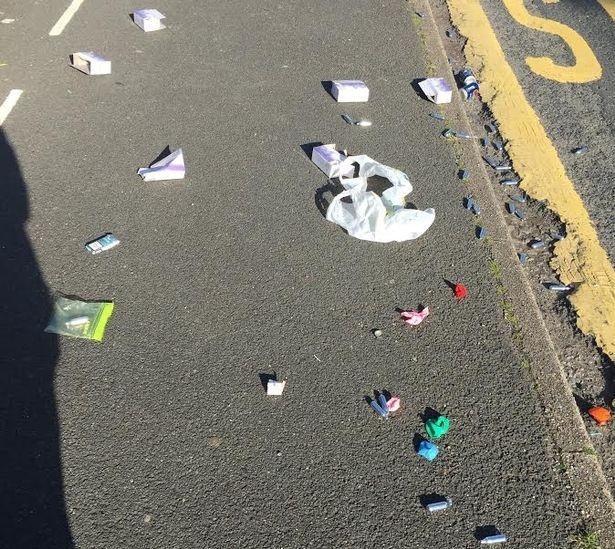 Nitrous Oxide containers littering Clive Road in Failsworth
