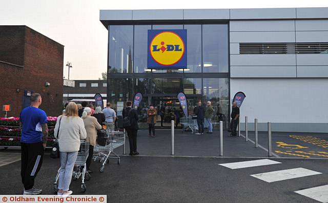 New Lidl store opens in Royton.