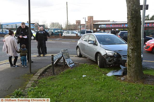 Vauxhall Astra crashed into tree on Crompton Street, Coldhurst. Occupants ran away.