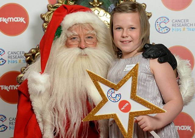 EVA meets Santa at the Cancer Research UK Kids & Teens Star Awards