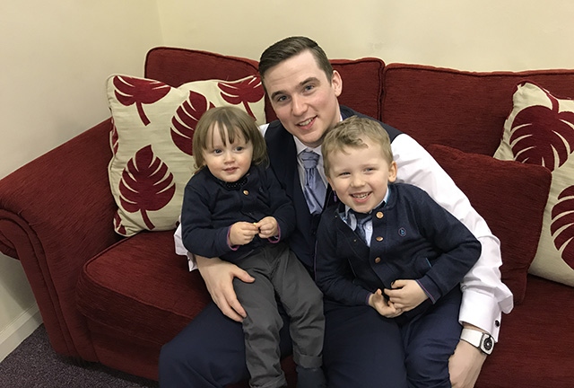 Andy Smith with his children Jacob (4) and Zachary (2) 