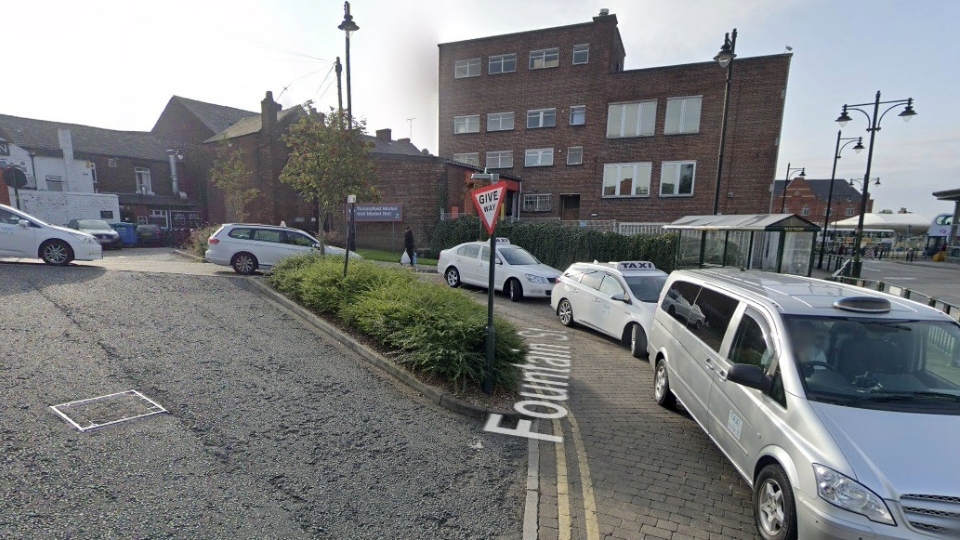 The taxi rank opposite Oldham central bus stop. Image courtesy of Google Maps