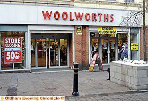 OLDHAM Woolies— no more 