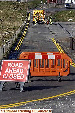 YELLOW LINES ARE GOING DOWN YELLOW LINES ARE GOING DOWN