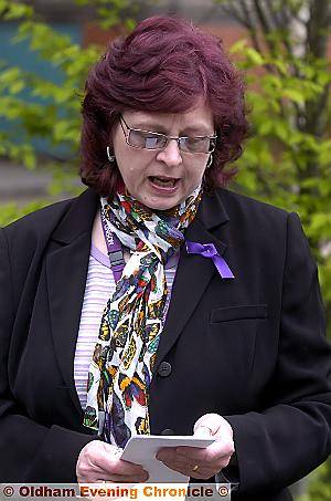 Local Unison chair Wendy Bradbury recites a poem by Wendy Lawrence about the impact that death has on those left behind. 