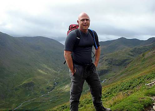 Mountaineer Paul Steele, aiming to climb the highest peak outside the Himalayas. 