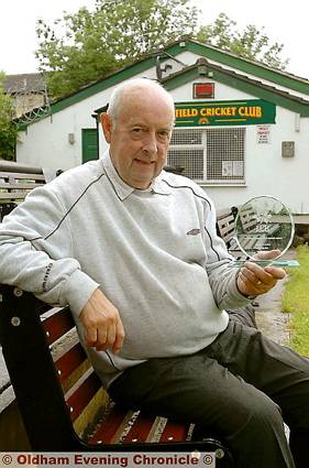 FRED Bottom shows off his momento. FRED Bottom shows off his momento.
