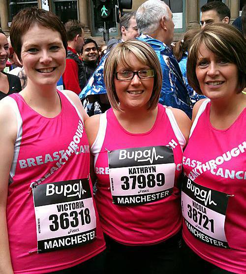 MARATHON effort... Vickie Yates (left) and Kathryn and Nicola Martin 