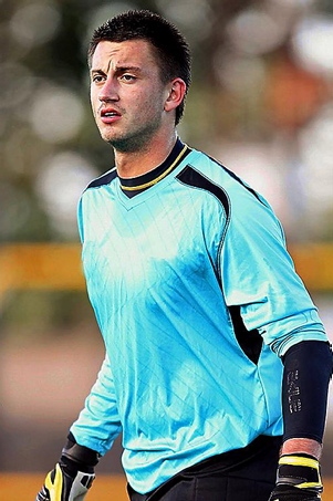 alex cisak . . . the ’keeper could make his Athletic debut at Barrow on Saturday.
alex cisak . . . the ’keeper could make his Athletic debut at Barrow on Saturday.