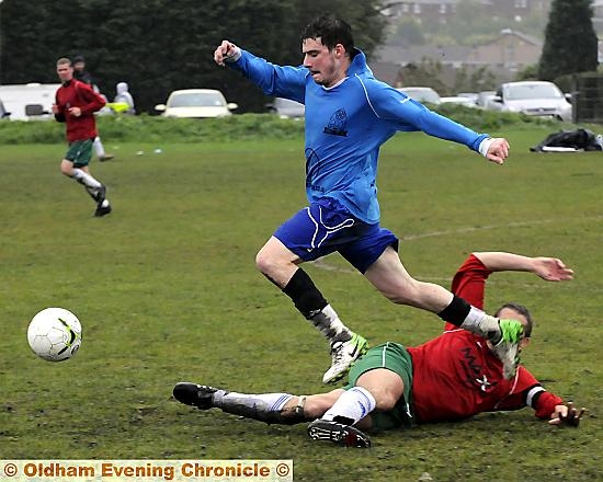 Abbey's Niall Barnes takes the game to Legends Bar Abbey's Niall Barnes takes the game to Legends Bar