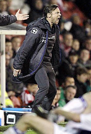 Frustrated Paul Dickov Frustrated Paul Dickov