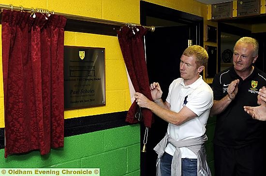 FRIEND of the club: Paul Scholes opens the new Chadderton Park changing rooms  

