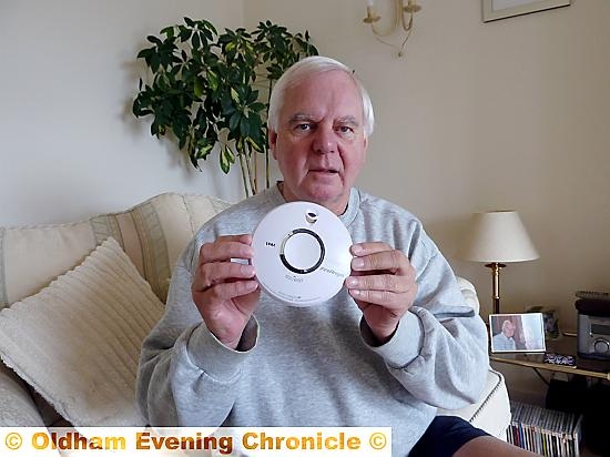 The smoke alarm Business Bob Marshall from Springhead with alarm.
The smoke alarm Business Bob Marshall from Springhead with alarm.