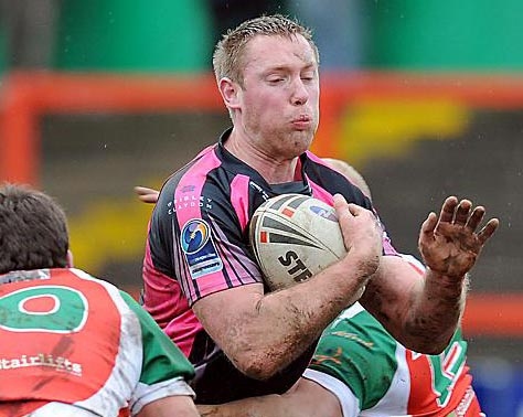 IN FULL FLIGHT . . . Oldham’s talented prop Jason Boults. 