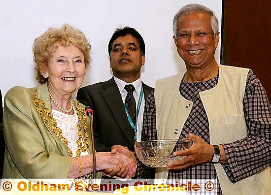 Nobel laureate Professor Muhammad Yunus (right) with the Mayor of Oldham, Councillor Olwen Chadderton
Nobel laureate Professor Muhammad Yunus (right) with the Mayor of Oldham, Councillor Olwen Chadderton