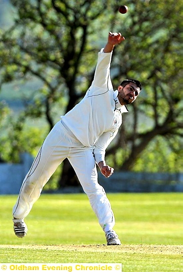 WALKING WOUNDED . . . Hollinwood bowler Shakir Hussain is recovering from a blow to the eye.
WALKING WOUNDED . . . Hollinwood bowler Shakir Hussain is recovering from a blow to the eye.
