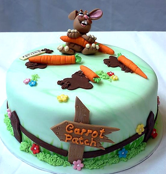 Gillian Froggatt’s winning cake 
