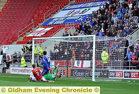 Matteo Lanzoni sends the 1,300-strong travelling army in ecstasy with his side’s second goal . . . 