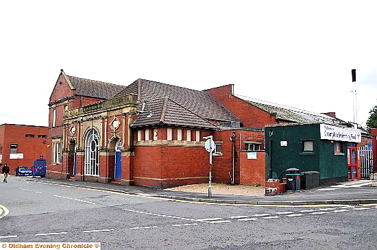 CROMPTON pool: waiting for a reopening date 