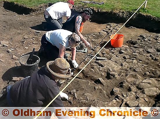 Vicky Nash and volunteers at the Castleshaw forts dig