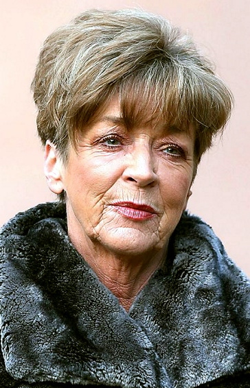 Anne Kirkbride: tributes continue