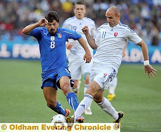 Gennaro Gattuso (left) up for the challenge?
Gennaro Gattuso (left) up for the challenge?