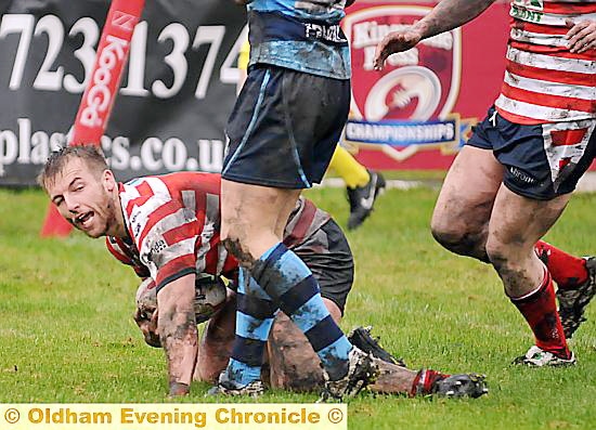 Adam Clay scores Oldham’s third try