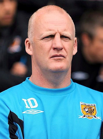 IAIN DOWIE . . . texts.