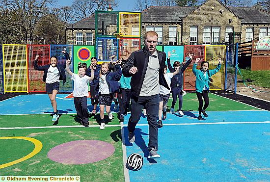 BIG KICK-OFF: Paul Scholes opens Friezland Primary School new play area BIG KICK-OFF: Paul Scholes opens Friezland Primary School new play area