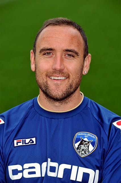 LEE CROFT