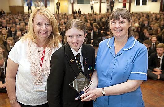 Crompton House School wins national education award 

A school on the boarder of Oldham and Rochdale has been crowned winner of an Epilepsy Action education award for its work in supporting pupils with epilepsy. Crompton House C of E School was presented with its ‘Edward’ award by Jayne Burton, member of the Epilepsy Action council of management, earlier today. The school is one of eight educational establishments in the UK that have been recognised with an ‘Edward’ this year.