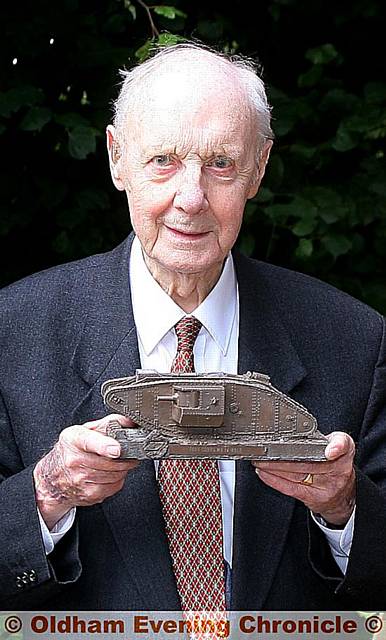 VETERAN James Patterson with the replica First
World War tank he received at last year’s event