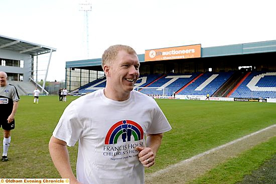 PAUL SCHOLES: foray into coaching or management? PAUL SCHOLES: foray into coaching or management?