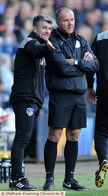 Stephen Robinson questions the fourth official