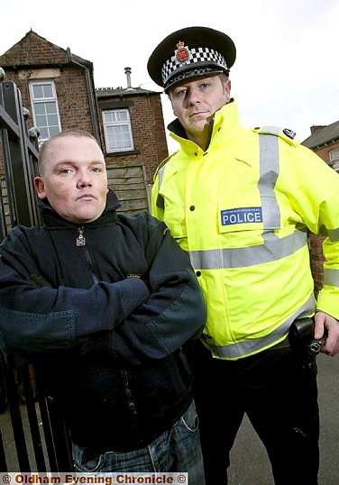 Pc Andy Pickering with then-former burglar Jason Fleming in 2011
