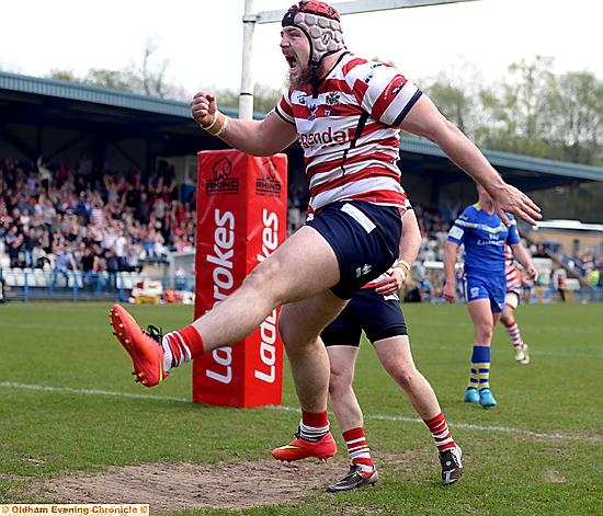 Michael Ward scores 1st try of the game