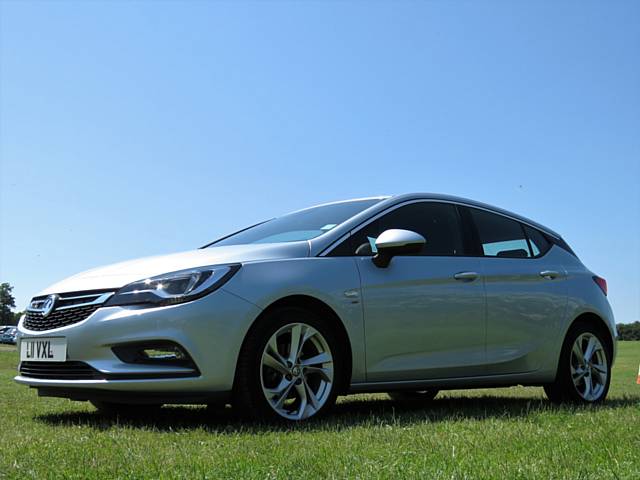 New, sleeker Astra