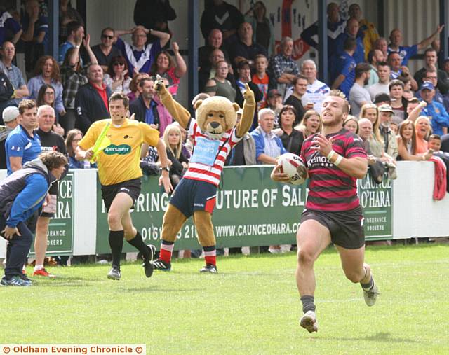 Swinton 8 v Oldham Rugby 30 in the Division 1 Super 8 Play offs at Heywood Road Sale

Adam Clay Try 