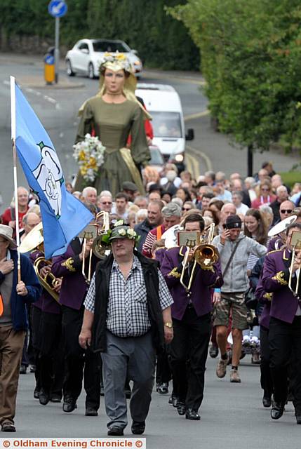 Saddleworth's Yorkshire Day Celebrations. 