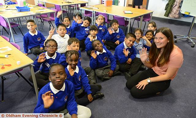 Oldham News News Headlines School Welcomes Its First Pupils 