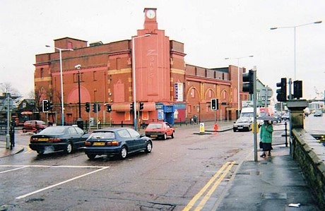 Astoria, Oldham